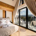 Chatar Tatra Premium 公寓式酒店 4*