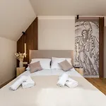 Chatar Tatra Premium 公寓式酒店 4*
